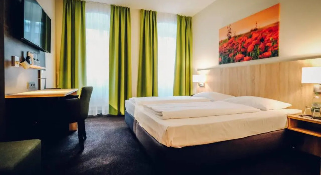Двухместный номер Standard с видом на улицу Hotel Europa