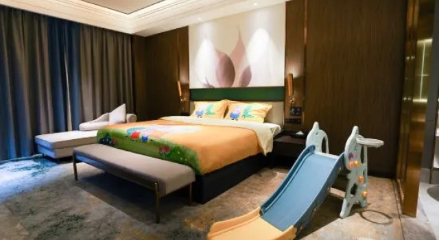Семейный люкс Premier Jan Hotel