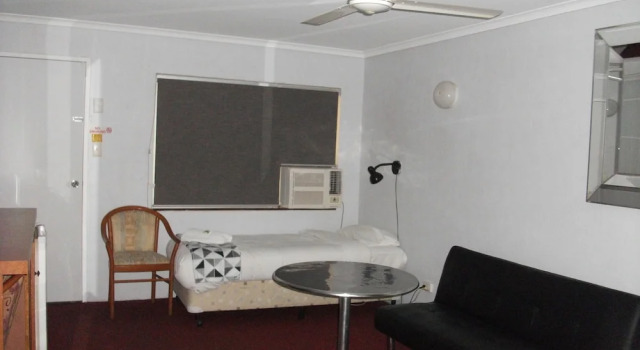 Апартаменты Standard Beerwah Glasshouse Mountains Motel