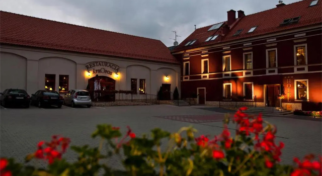 A' PROPOS Hotel, Restauracja, Club, Varaa Hotelli Wałbrzych Ala-Sleesia