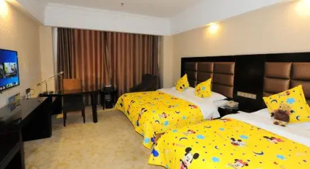 Семейный номер Business Dunhuang Silk Road Yiyuan Hotel