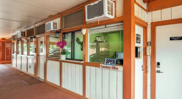 Kuleana Club - 306