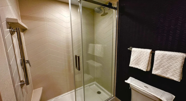 Полулюкс Fairfield by Marriott Inn & Suites Newmarket