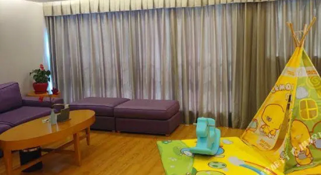 Семейный люкс Yifan Hotel
