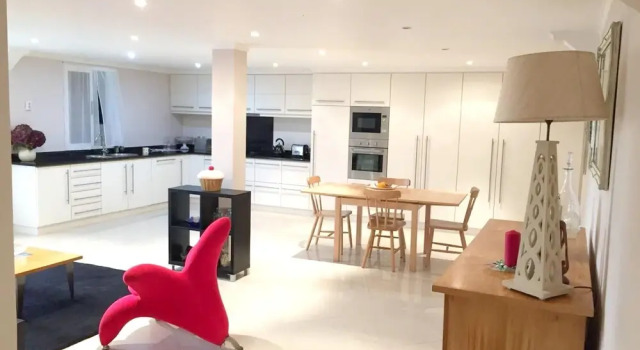 Apartment With 2 Bedrooms in Levada Grande, With Furnished Terrace and Wifi, Varaa Huoneisto Hotellit Porto Moniz pysäköinnillä, Pysäköinti