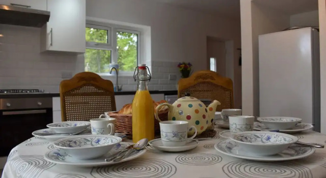 Lyndhurst Cottage, Забронировать Дом для отпуска Коттеджи Исторического графства Суссекса, Коттедж