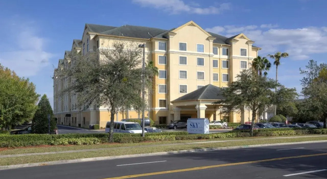 staySky Suites I-Drive Orlando Near Universal, Buchen Sie Aparthotel SPA-Hotels in Doctor Phillips, SPA