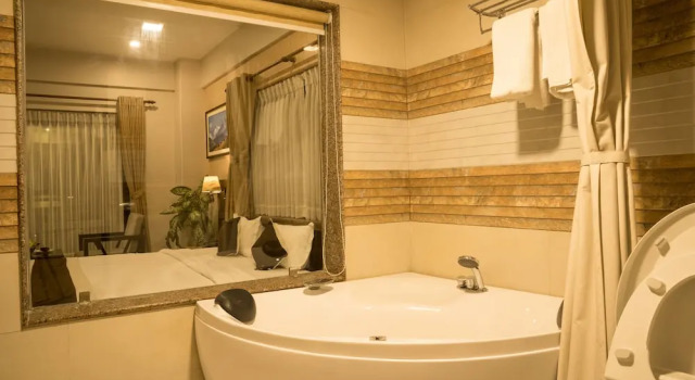 Люкс Business Hotel Shaara