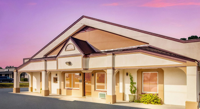 Red Roof Inn Santee, Забронировать Отель Отели Южной Каролины с завтраком, Завтраки
