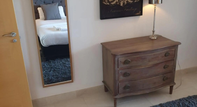 Luxury apartment in Benahavis with amazing views, Забронировать Апартаменты/квартира Отели Бенаавис с парковкой, Парковка