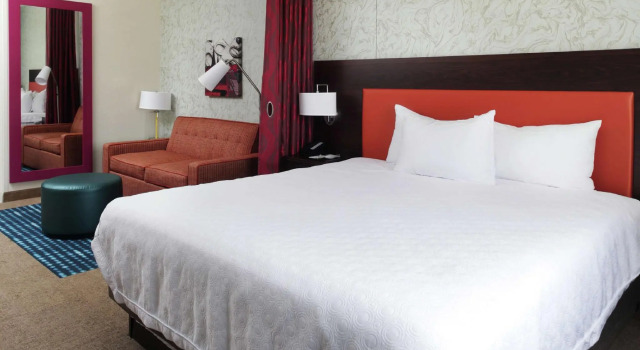 Двухместный люкс Home2 Suites By Hilton Louisville Airport Expo Center