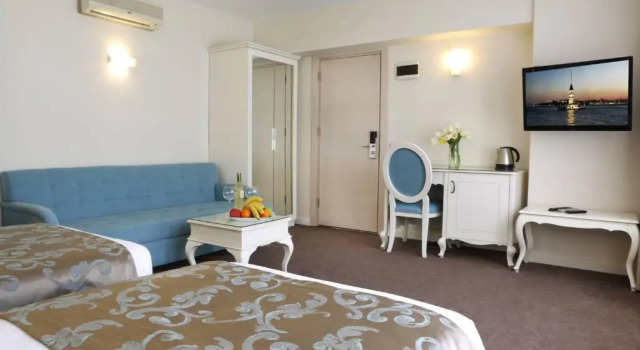 Трёхместный номер Deluxe Taximtown Hotel
