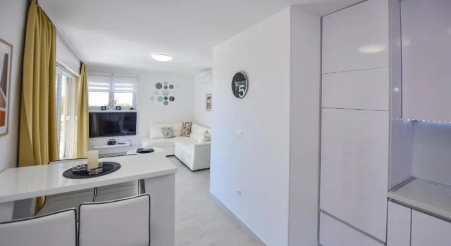 Апартаменты Pool Apartments Funtastic C