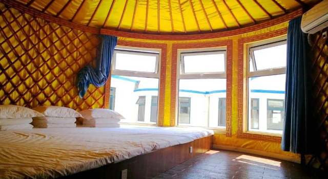 Ordos Mongolian Yurt, Book Hotel Ordos Inner Mongolia