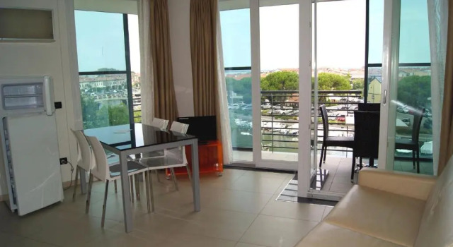 Люкс c 1 комнатой с видом на залив Residence Aprilia