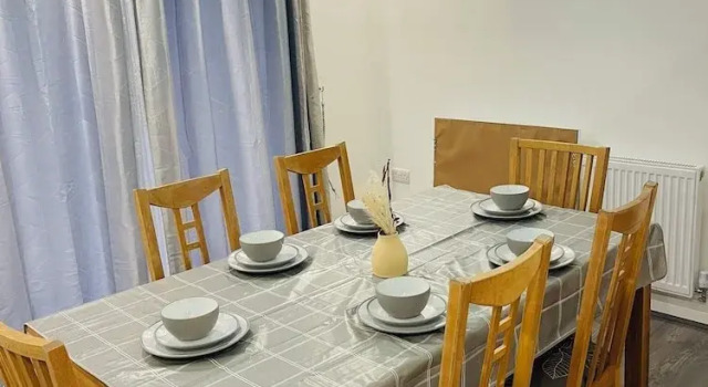 Коттедж Citrine Suite - Sleeps 8 With Parking