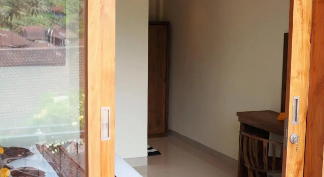 Kampung Sari Homestay, Забронировать Отель Отели Убуд 3 звезды, рядом с Ресторан Mozaic, 3*