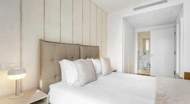 Urban Retreat: Downtown Luxury, Parking, Ac & Elevator, Забронировать Апартаменты/квартира Лиссабон Эстремадура, рядом с Станция метро Sao Sebastiao — Проспект Герцога Авила