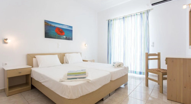 Theologos Beach, Rezerwuj Hotel Andiparos Antiparos