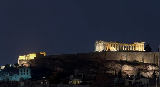 Spot, the Acropolis view!