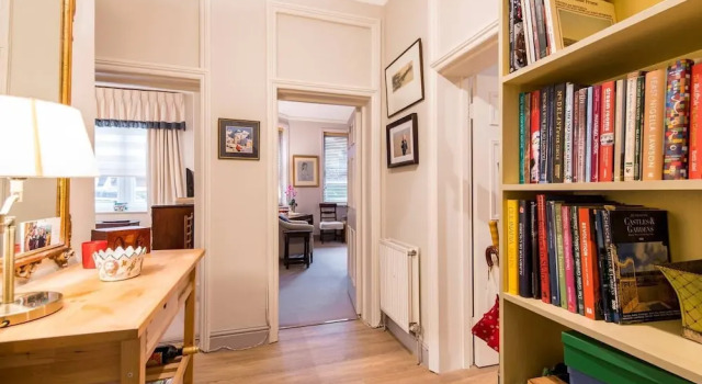 Traditional British 1 Bed Beside Battersea Park, Забронировать Отель Отели Баттерси 3 звезды, 3*