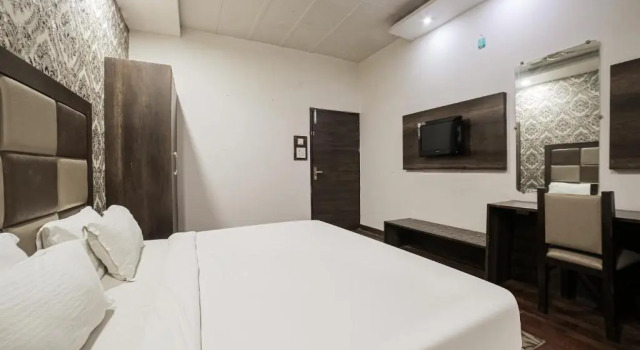 Трёхместный номер Deluxe Townhouse Hollywood Heights