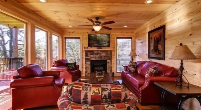 Country Cozy 4 Bedrooms 5 Bathrooms Home