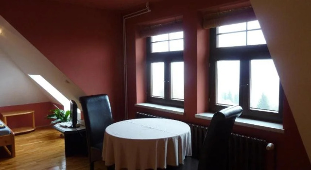 Pension Ayky, Book Hotel Hoteller i Jizera Mountains med parkering, Parkering