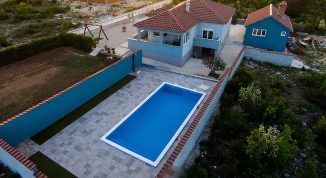 Апартаменты Holiday Home Meri