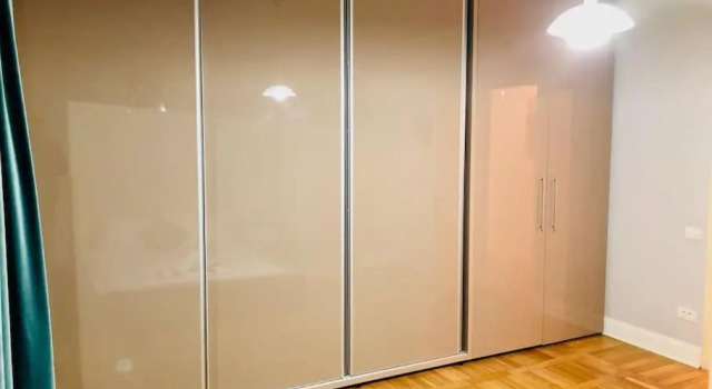 Lovely Ultra-Central Big Flat -3 Rooms- Parking N7, Varaa Hotelli Timişoara Timiş, lähellä Fructus Plaza