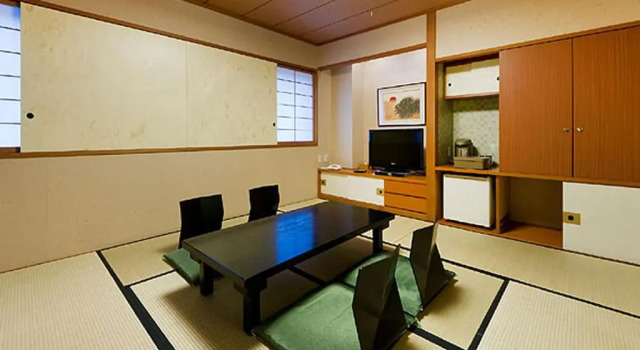 Четырёхместный номер Standard KKR Hotel Kanazawa