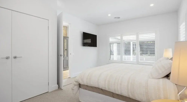 Saltwood Coastal Hamptons Luxe With Pool, Book Vacation Home Melbourne 