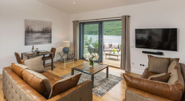 13 Loch View Stunning Loch Views, Buchen Sie Ferienwohnung Hotels in Schottland mit Parkplatz, Parkplätze