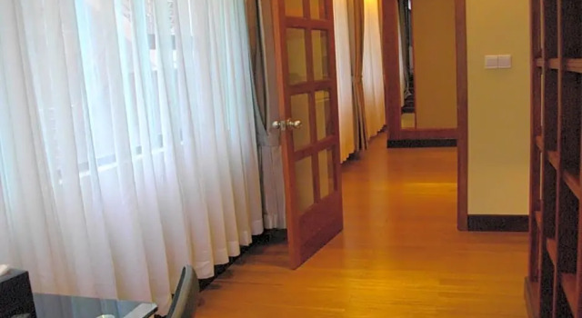 Люкс Executive Lux Riverside Hotel & Apartment