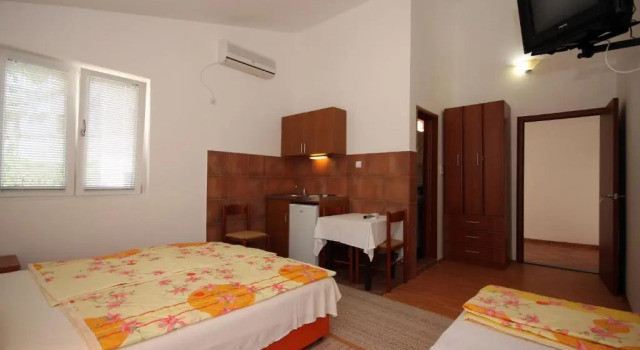 Студия с балконом Apartments Raičević