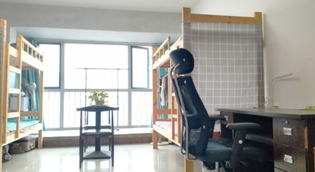Кровать в общем номере (мужской номер) Wheat League Youth Hostel (Nanning ASEAN Business District Subway Station Branch)