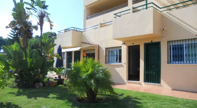 Apartment With 2 Bedrooms in Marbella, With Wonderful Mountain View, P