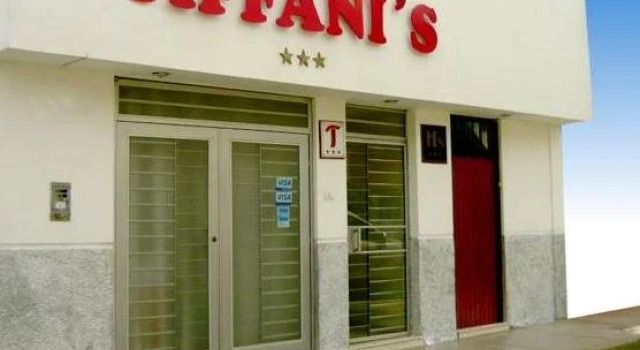 Tiffanis, Rezervovat Hotel Hotely v La Libertad se snídaní, Snídaně