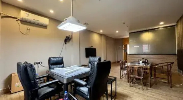 Кровать в общем номере Miduo Hotel (Dongfeng Shangyue Plaza)
