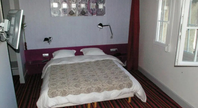 Номер Comfort Hôtel Latino Reims Centre