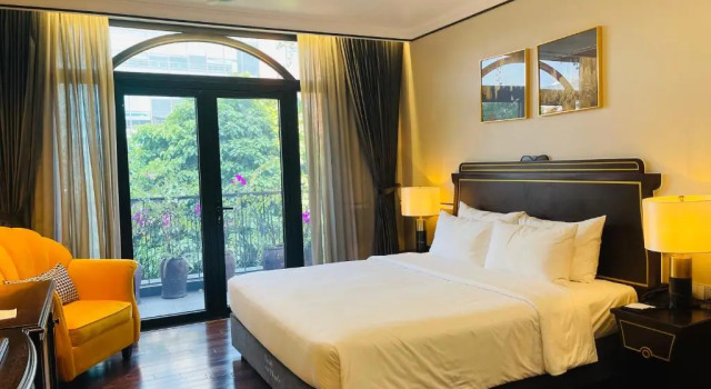Люкс с видом на город Hotel du Monde Art