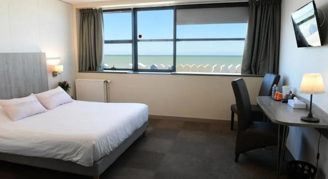 Номер Deluxe Hôtel Les Galets Bleus