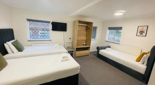 Трёхместный номер Economy Woodford Hotel