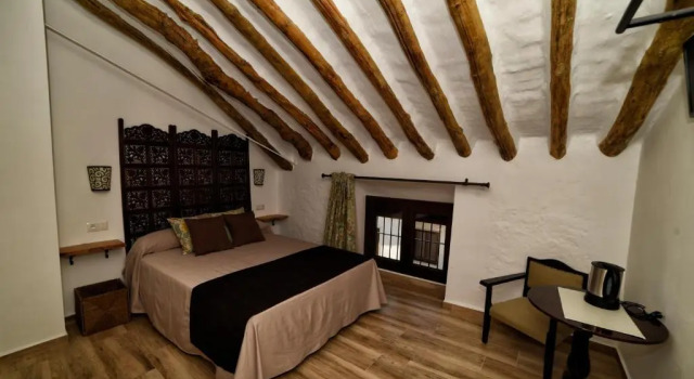 Casa Las Tinajas, Reservar Hotel Iznajar Madrid