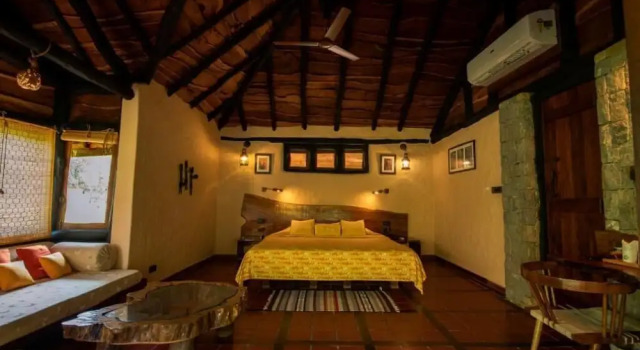 Бунгало Luxury Pugdundee Safaris - Kanha Earth Lodge