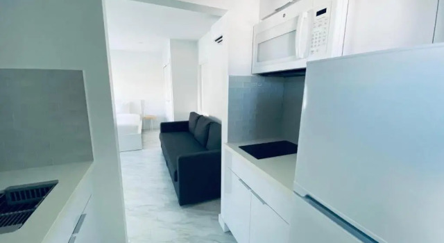Апартаменты The Marlin Beachside