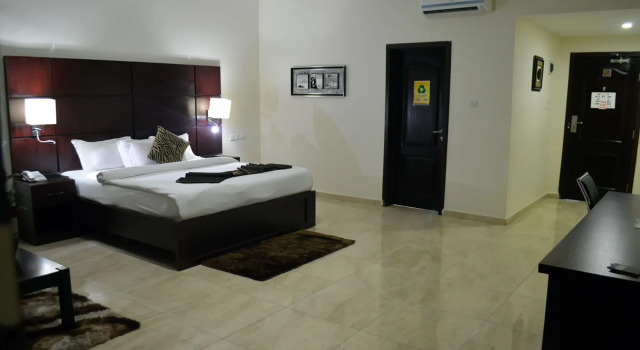 De Santos Hotel