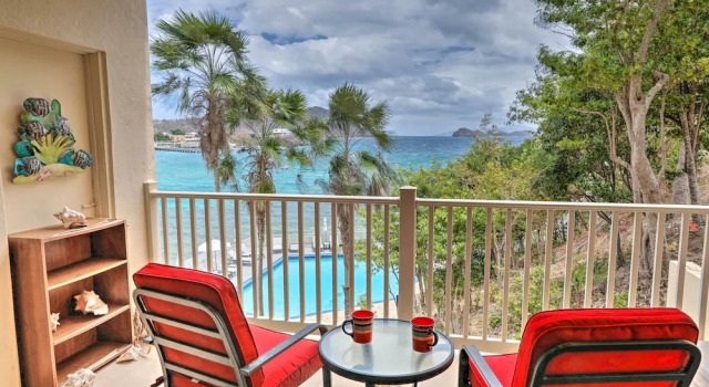 Апартаменты с балконом Saint Thomas Condo w/ Ocean Views, Walk to Beach