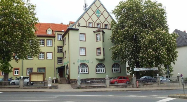 Hotel Pension zur Tanne, Reserva ahora Hotel Hoteles en Zwickau con aparcamiento, Aparcamiento