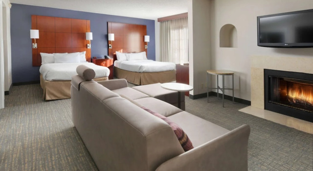 Четырёхместный номер Standard Sonesta ES Suites Albuquerque